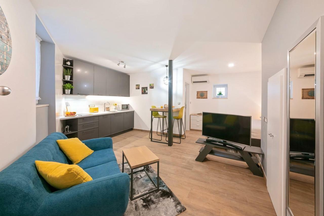 Mariva Downtown Studio Rovinj Exterior photo